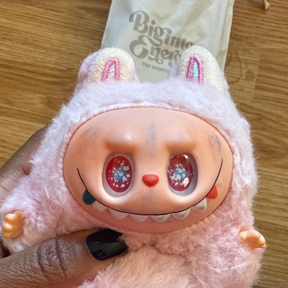 Pink Labubu - Picture 3 of 7